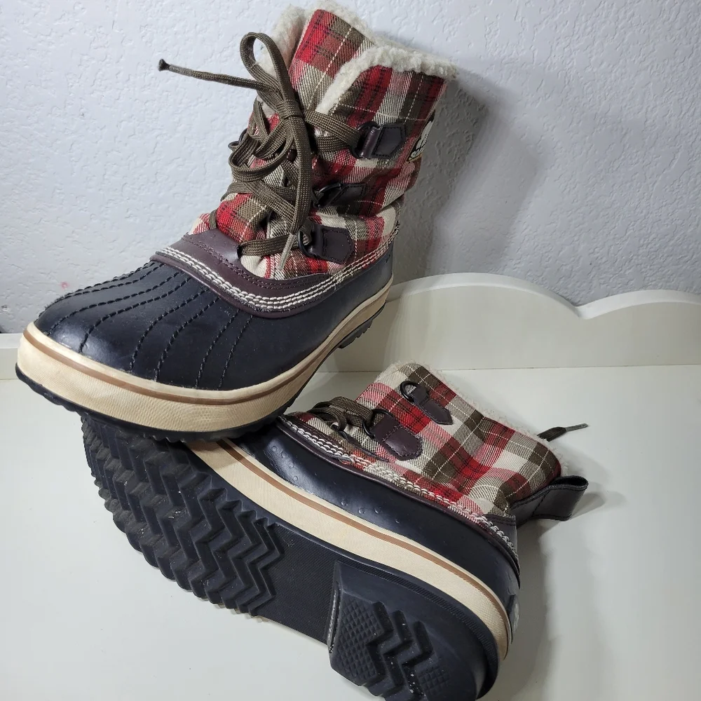 Sorel Snow Boot Plaid with Sherpa Lining, Waterproof Heel Boots, 8